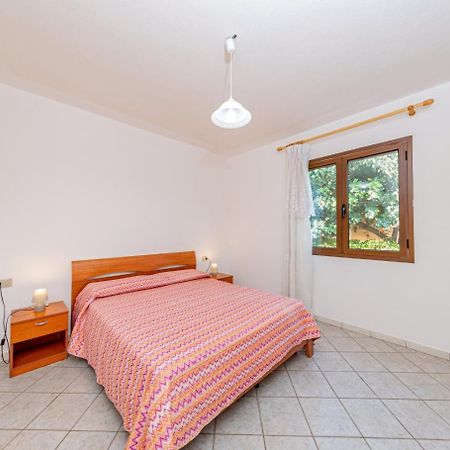 Appartamento Residenziale Trilocale 6 Posti Letto Via Sardegna San Teodoro 圣特奥多罗 外观 照片