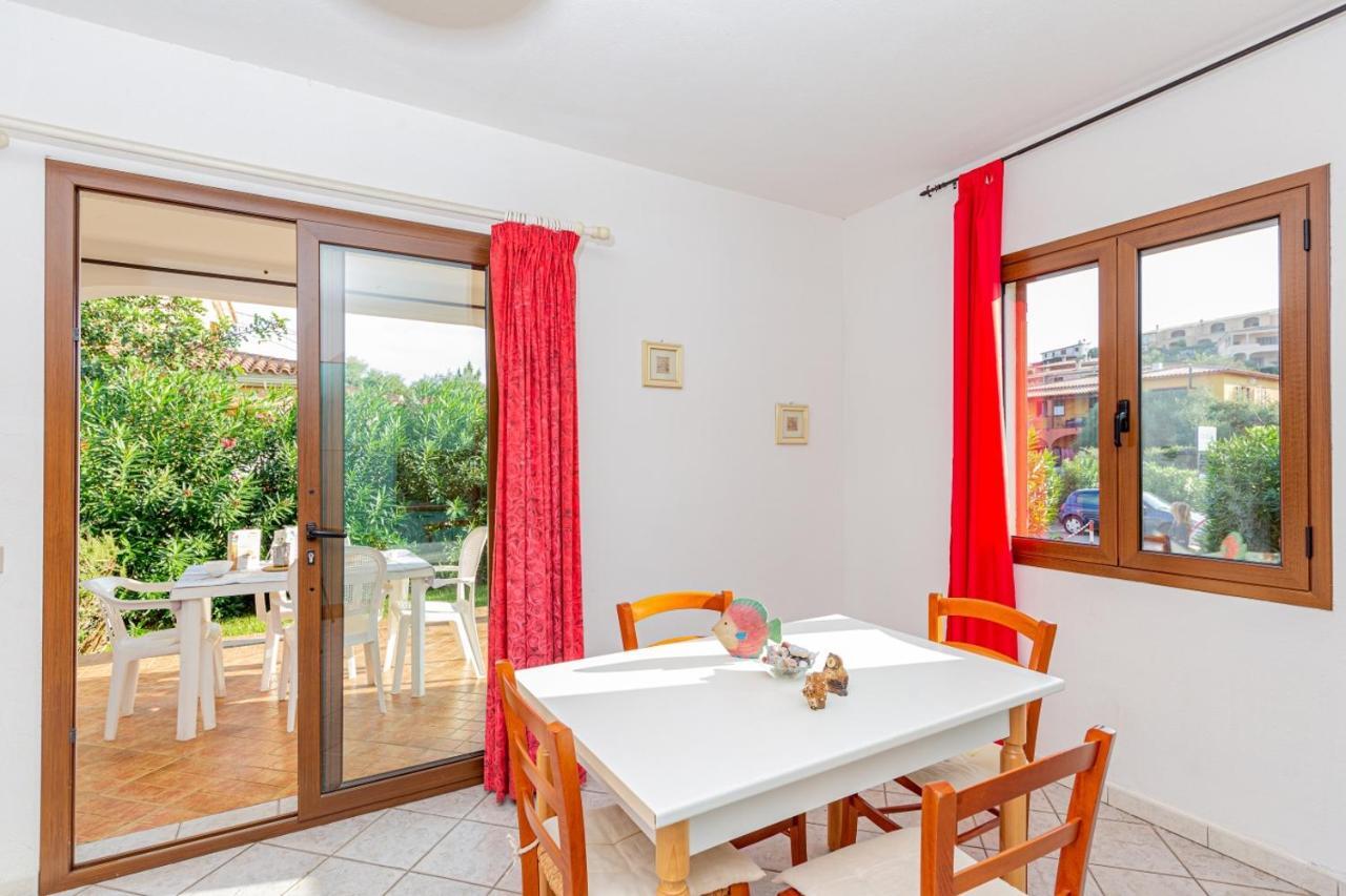 Appartamento Residenziale Trilocale 6 Posti Letto Via Sardegna San Teodoro 圣特奥多罗 外观 照片