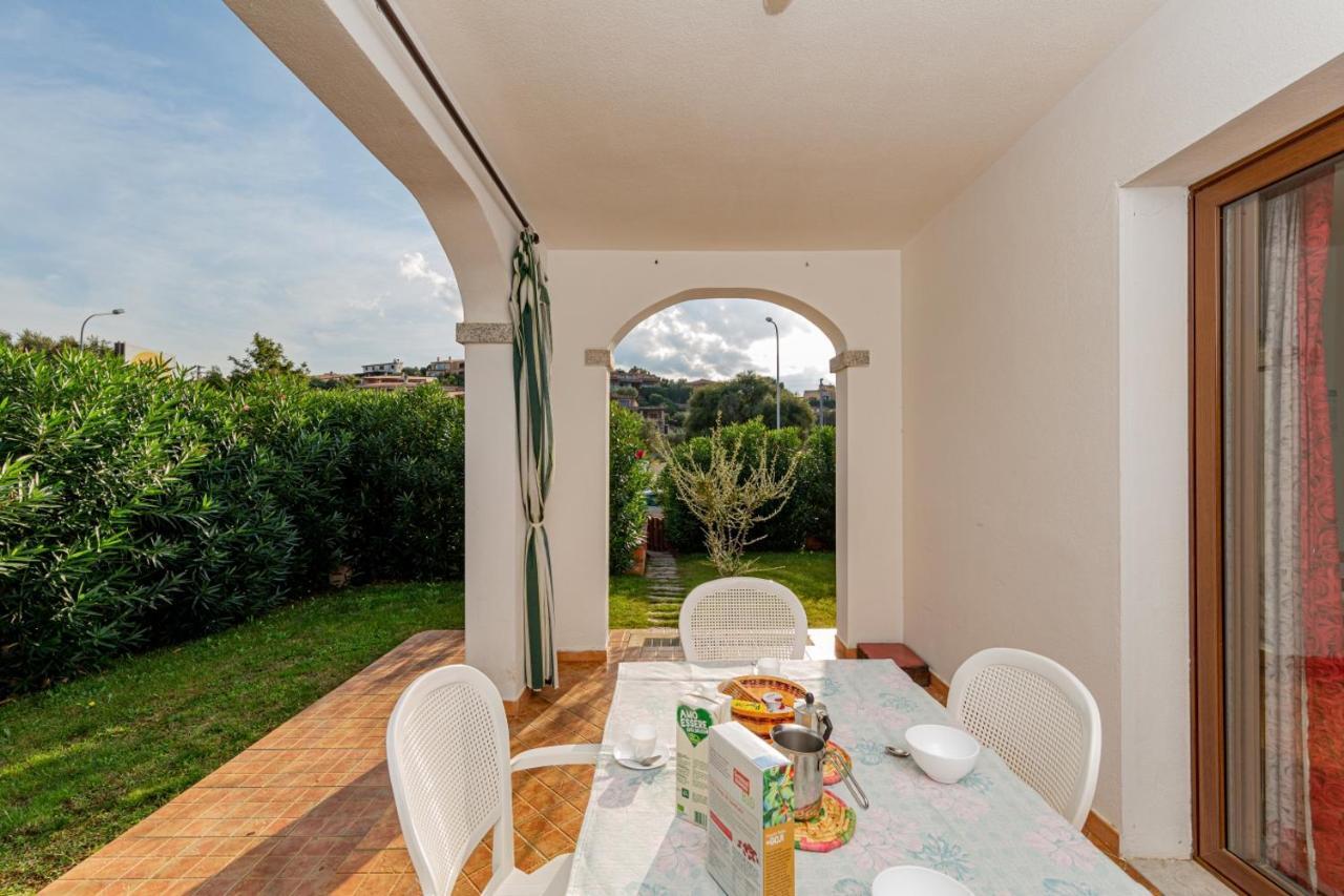 Appartamento Residenziale Trilocale 6 Posti Letto Via Sardegna San Teodoro 圣特奥多罗 外观 照片