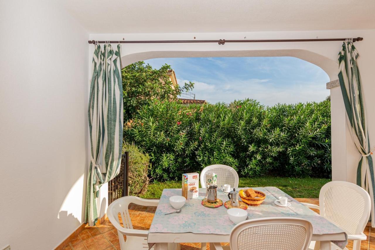 Appartamento Residenziale Trilocale 6 Posti Letto Via Sardegna San Teodoro 圣特奥多罗 外观 照片