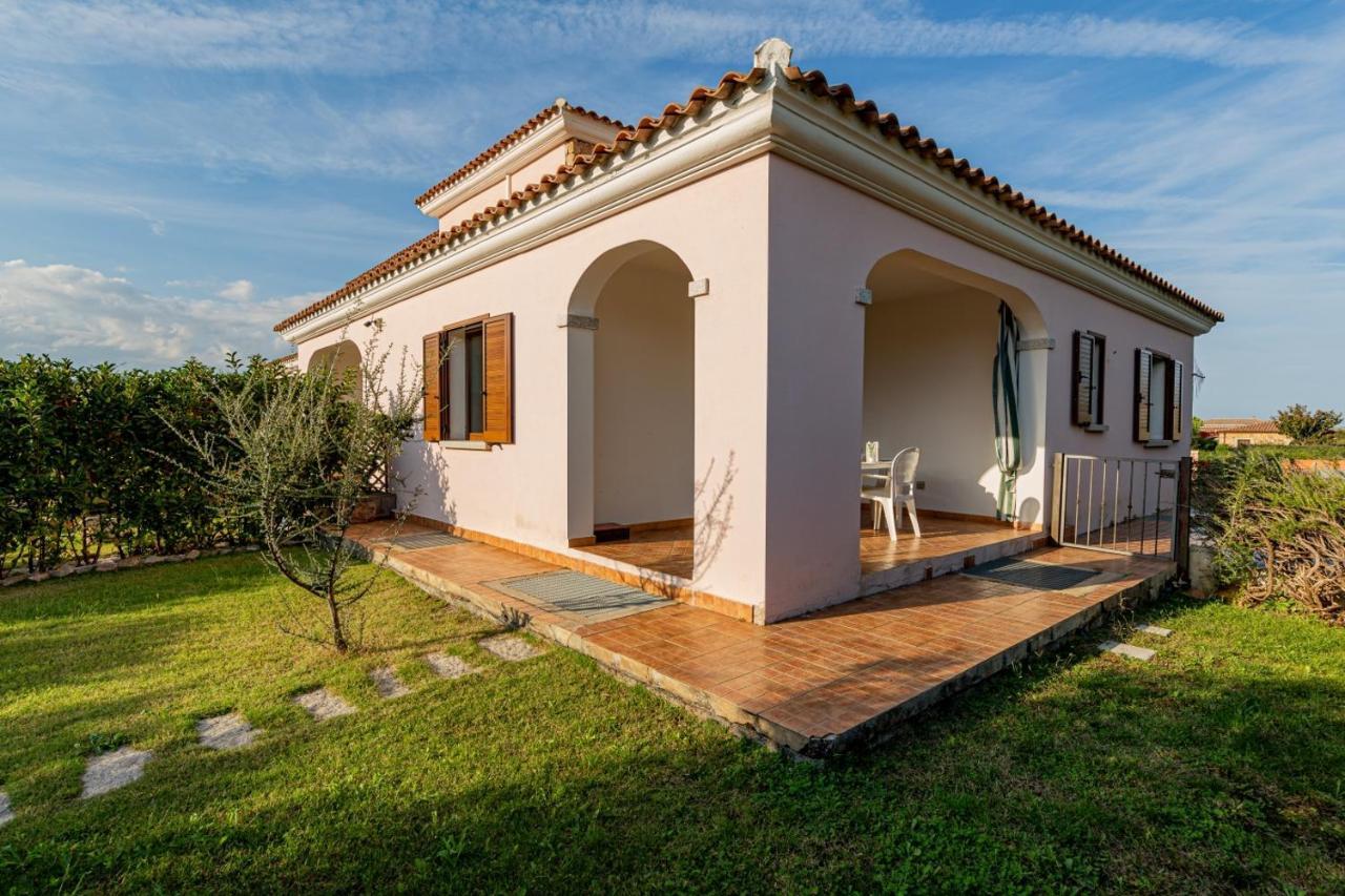 Appartamento Residenziale Trilocale 6 Posti Letto Via Sardegna San Teodoro 圣特奥多罗 外观 照片