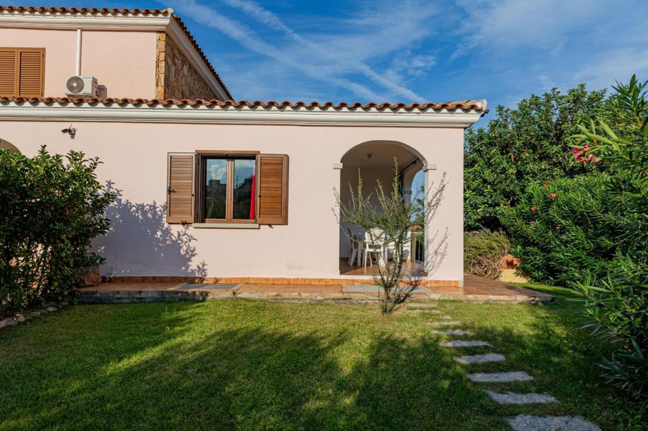 Appartamento Residenziale Trilocale 6 Posti Letto Via Sardegna San Teodoro 圣特奥多罗 外观 照片